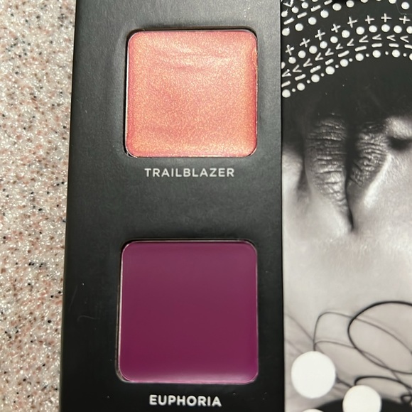 Deck of Scarlet edition No. 18 makeup palette - NIB - Picture 5 of 6